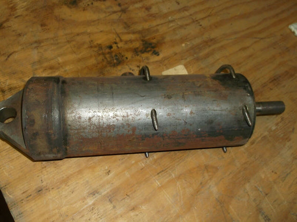 FISHER BODY DIVISION CLA-132 STROKE 3 BORE 3 3/4