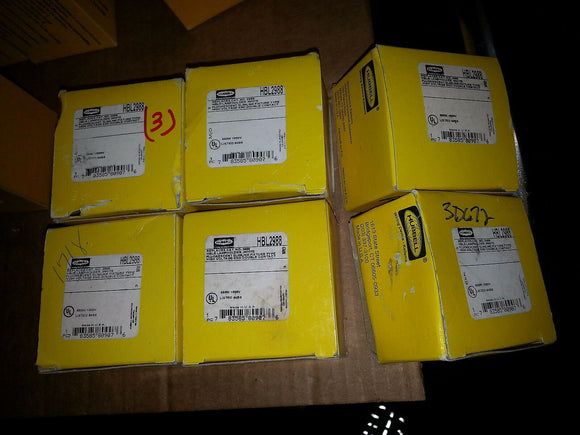 NIB HUBBELL HBL2988 WHITE LAMPHOLDER ... EACH
