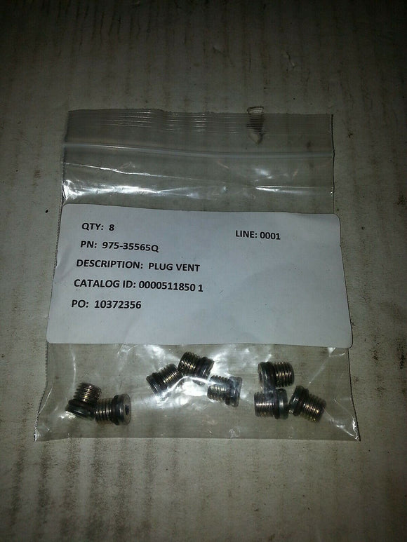 PLUG VENT PN.975-35565Q ... LOT OF 8