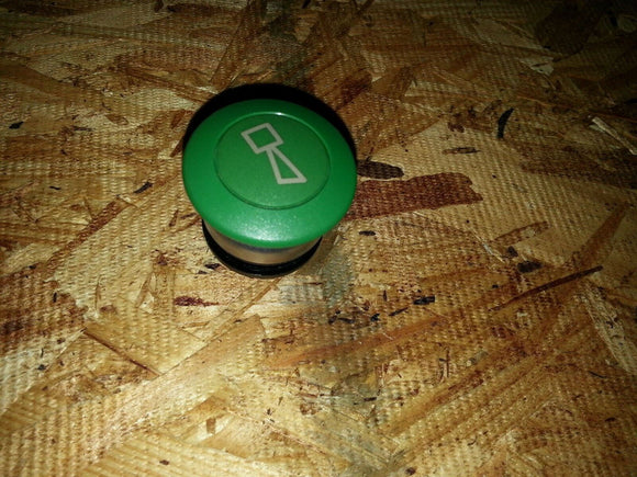 NNB EATON M22 PUSH BUTTON ASSORTED ..  TOTAL 28 ,, KEY STOP LENSE BUZZER ETC