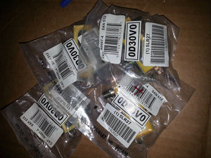 NIB Leviton 900 MHz Leviton 4-Way Video Distribution Splitter 40987-4 .. EACH