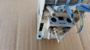 ALLEN BRADLEY CONTACTOR 24V COIL 700-CF400Z* qty