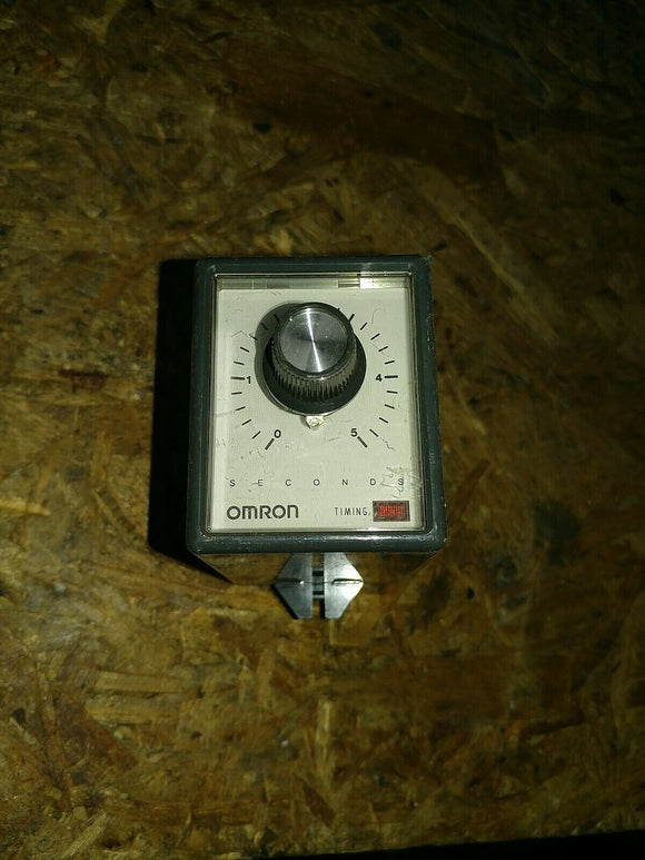 Omron STP MND AN-UA Synchronous Motor Timer 5S 5 SECOND 120V
