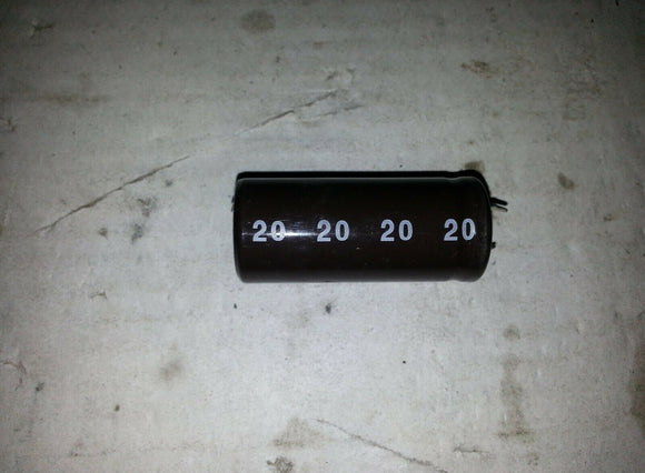 CAPACITOR LMUM 20 4700 MF 50V
